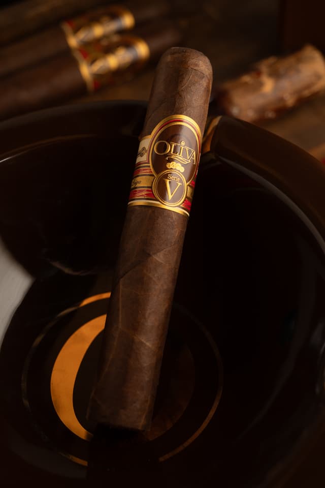 Serie V Double Robusto & Belicoso